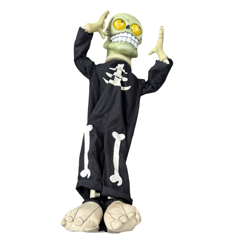 Gemma industries Halloween skeleton decoration